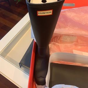 Size 8 women’s Hunter Rain Boots